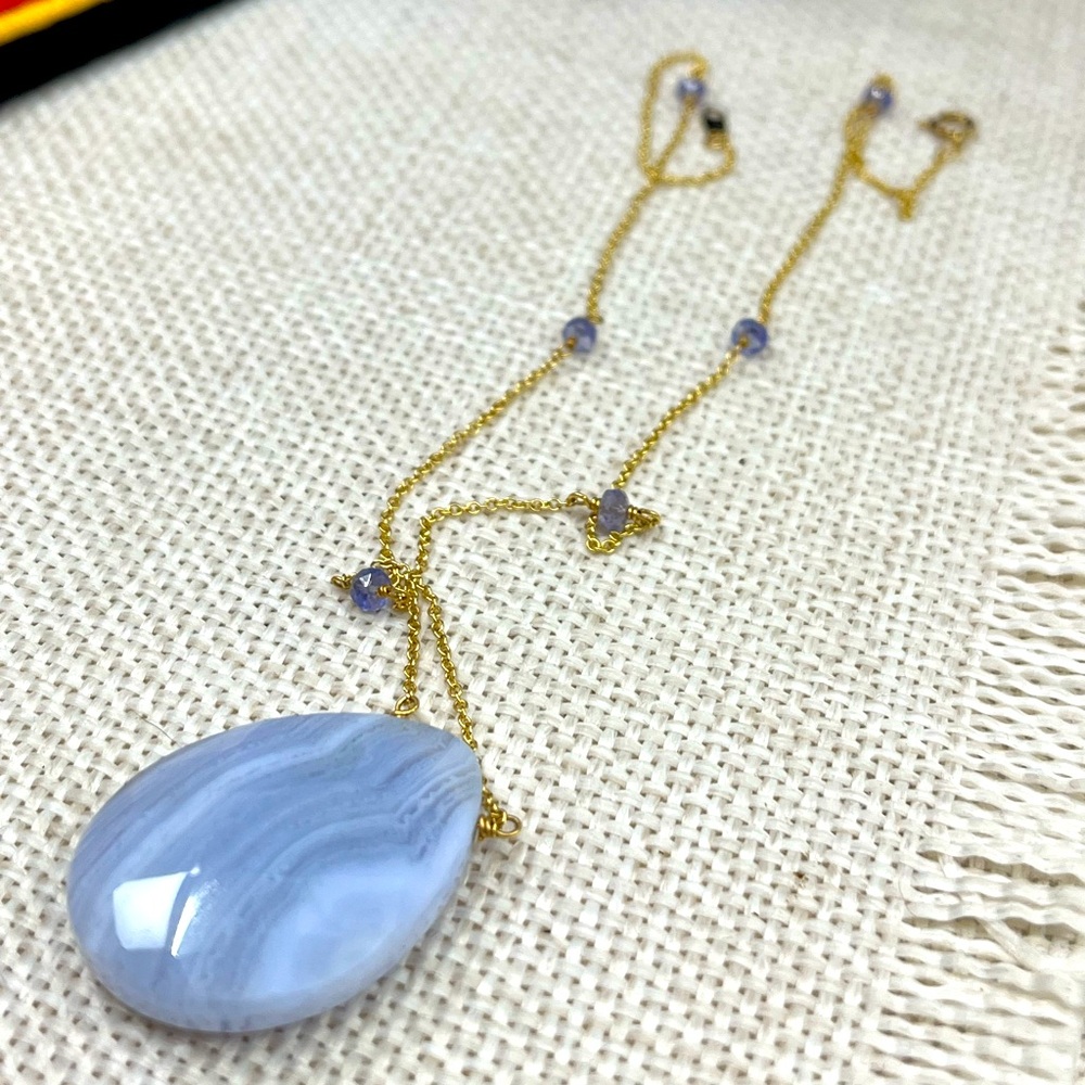 Vintage IBB 14K Gold Blue Lace Agate Pendant Necklace with Amethyst Accents 16"